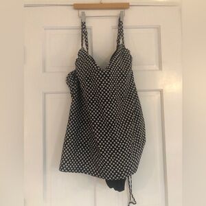 Size 20. Lane Bryant swimsuit with underwire.